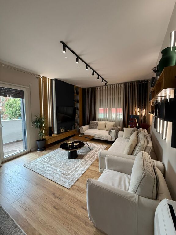 Luxury apartment for rent - Kodra e Diellit