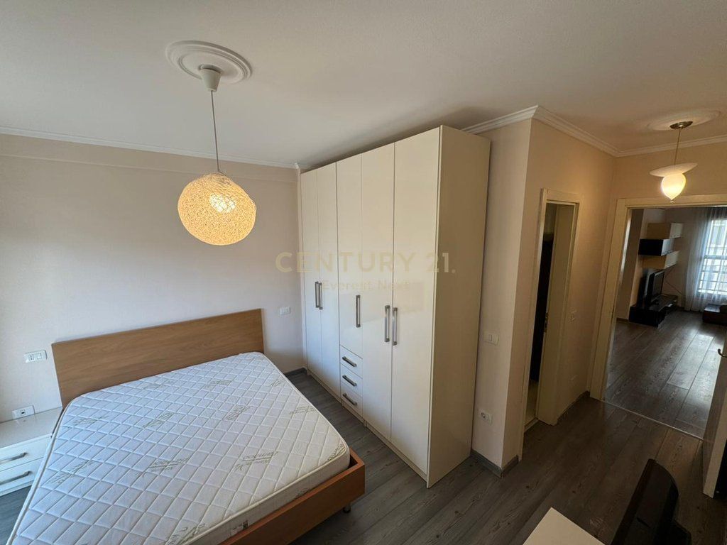 Apartment 2+1+2 for Rent on Kosovarëve Street!