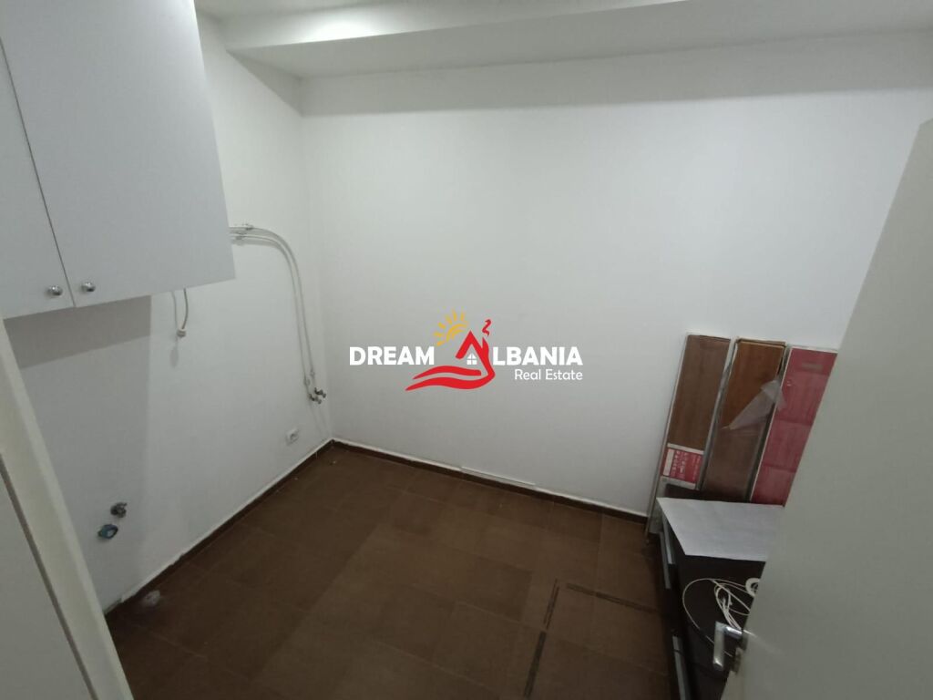 Apartment for Rent 3+1+2 Toilets (OFFICE Space) at Zogu i Zi in Tirana (ID 4231498)