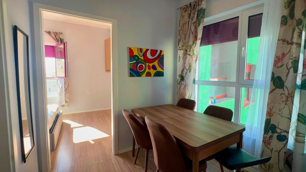 For Rent: 1+1 Apartment 📍 Ali Demi (Mangalem Complex) - 5th Floor - 40,000 ALL/Month - Area: 60m² || Quick access to Tirana’s main road connections 🚗