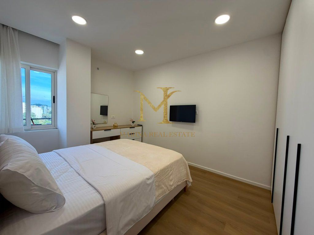 AFFITTASI APPARTAMENTO 1+1 A PLAZH HEKURUDHA MOLTO VICINO AL MARE!