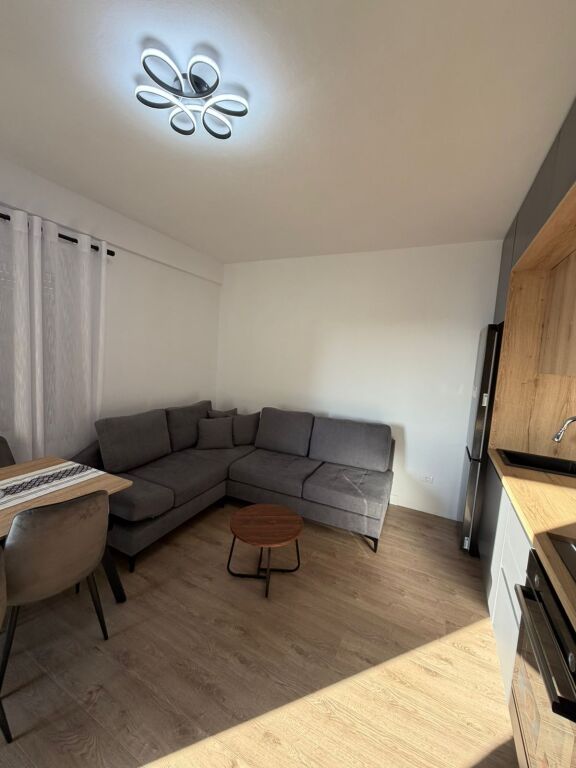 🏡 Appartamento 1+1 in Vendita | Shkëmbi i Kavajës, di fronte all'Hotel Belavista