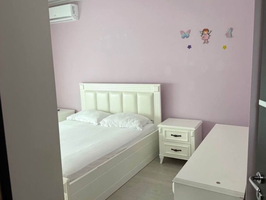Apartment 2+1 for rent at Komuna e Parisit