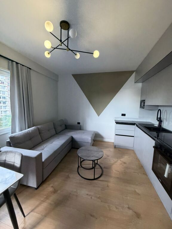 🏡 Vendesi in vendita 1+1 | Scoglio di Kavaja, di fronte all'Hotel Belavista