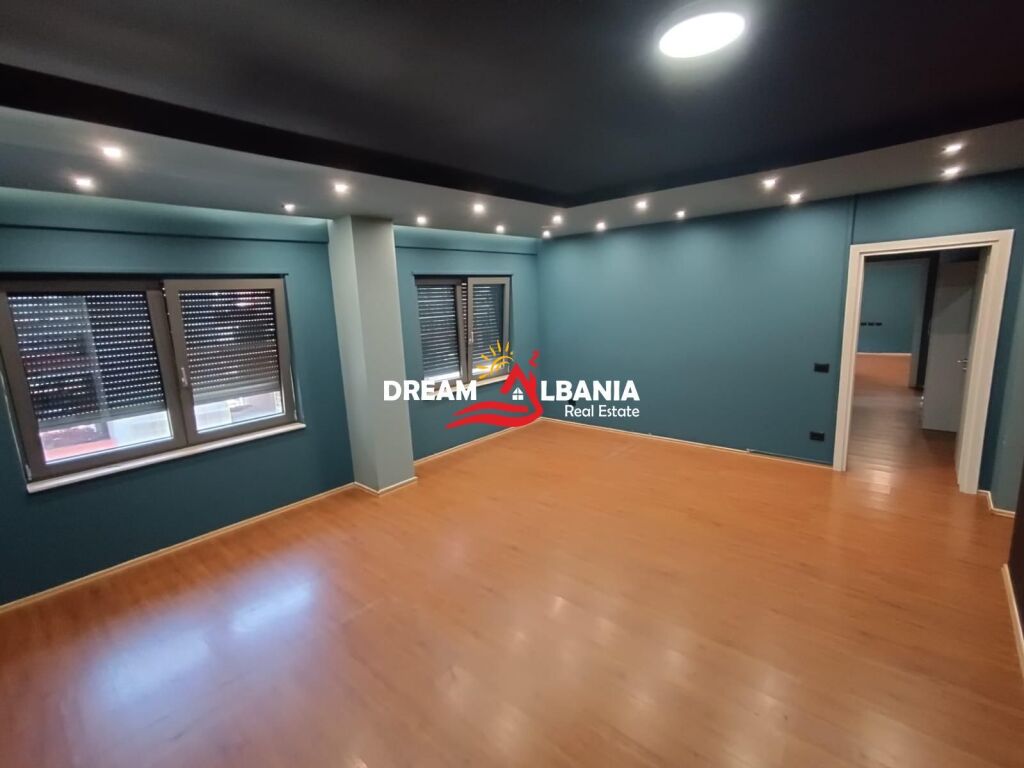 Apartment for Rent 3+1+2 Toilets (OFFICE Space) at Zogu i Zi in Tirana (ID 4231498)