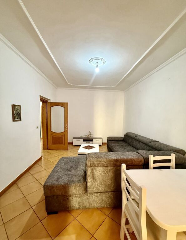 Apartment 2+1 for rent at Kryqëzimi i Brrylit 500 Thousand Leke