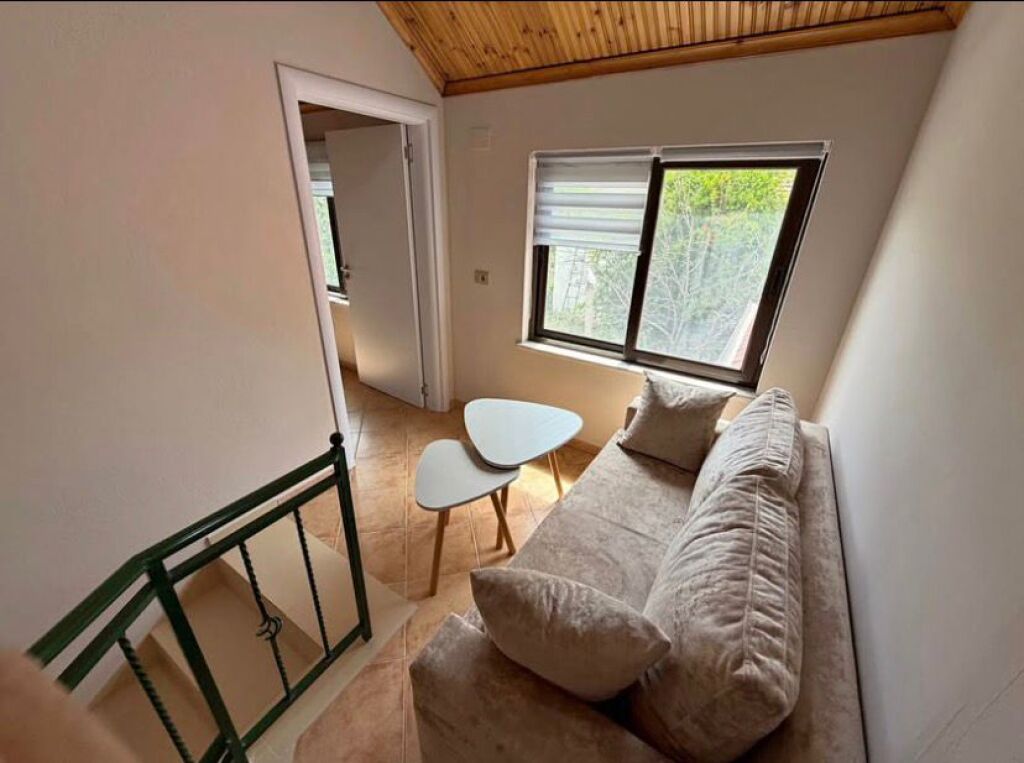 Jepet me Qira Apartament 1+1 ne Medrese, 420 MIJE LEKE