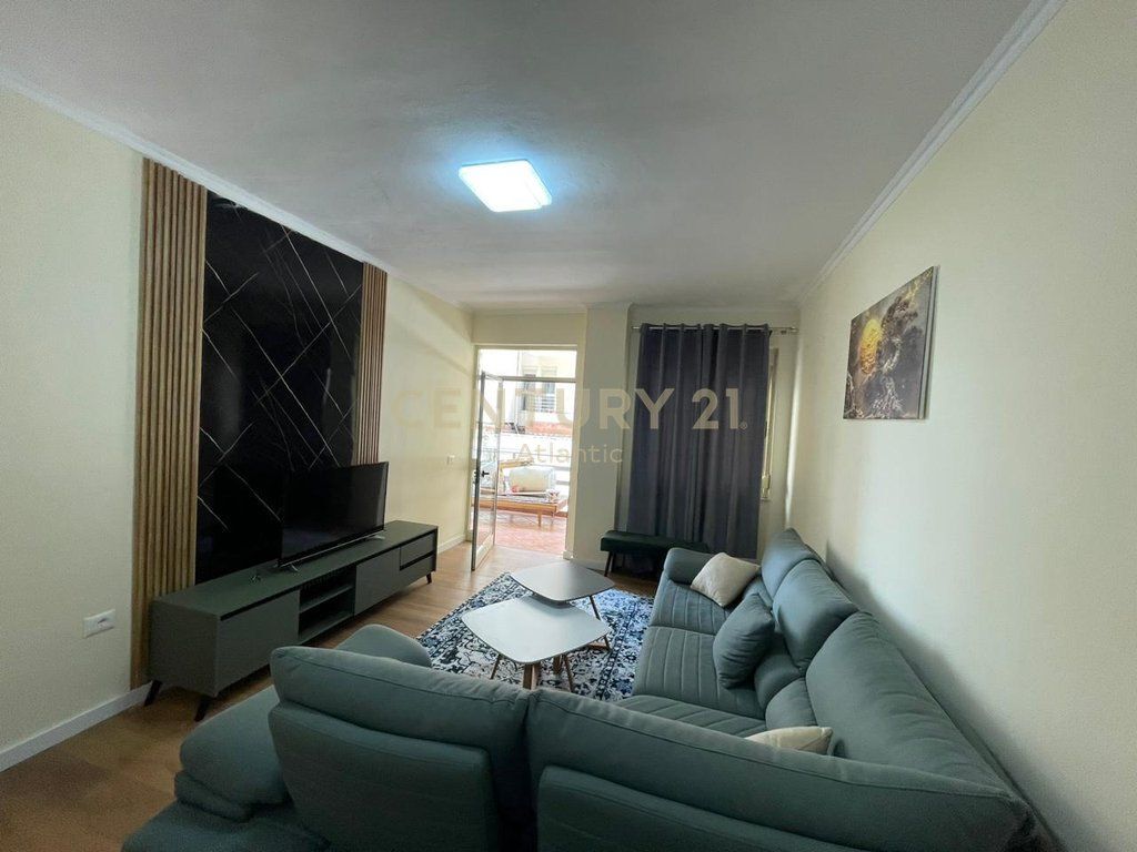 VENDESI APPARTAMENTO 2+1 A SPIAGGIA ILIRIA DURAZZO 149.000 €