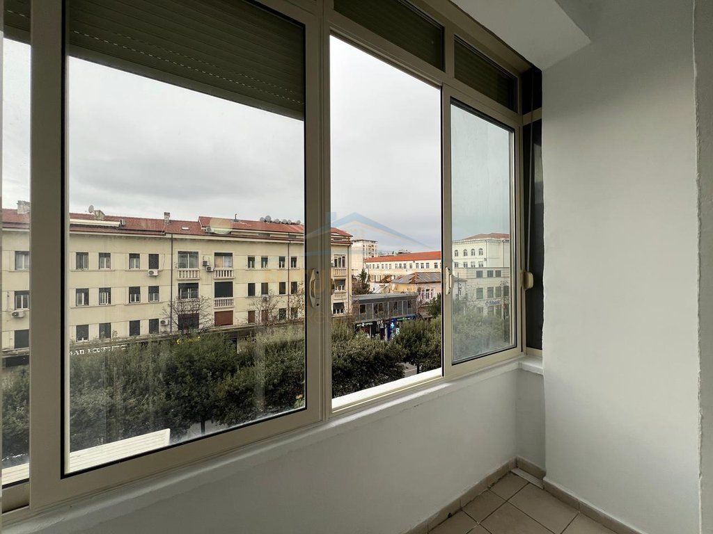 Rent, Apartment 2+1+Balconies, Zogu I Boulevard