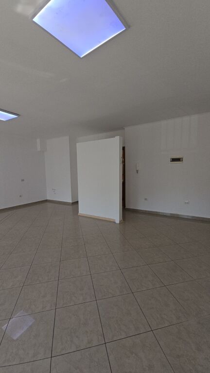 Office for rent on Kavaja street