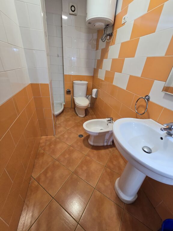 Office for rent on Kavaja street