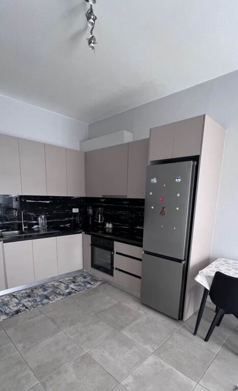 Rent | Apartament 2 + 1 | Brryli | 700 €/month