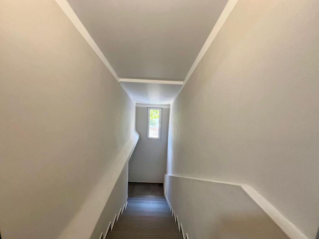 Rent, Apartment 1+1, "Shkolla e Kuqe", Tirana.
