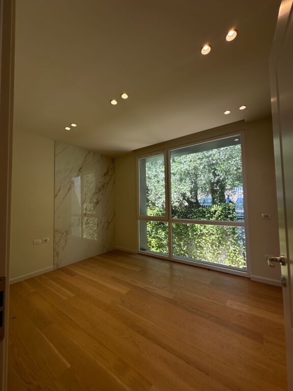 3+1 Apartment for Sale near Pallati i Brigadave