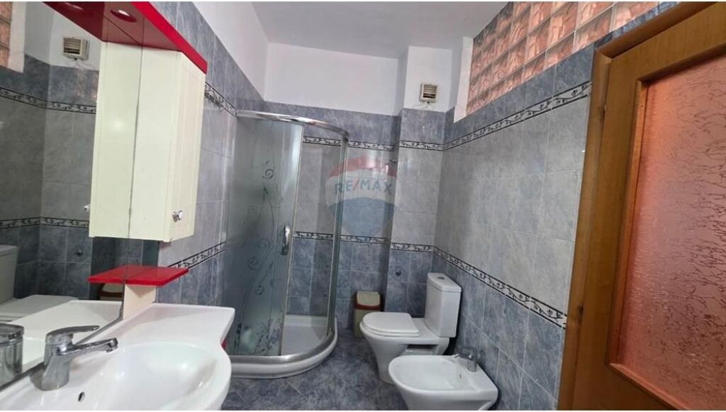 Apartment 3+1 for sale, Vlore