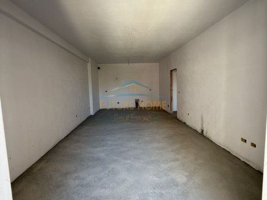 Shitet, Apartament 2 + 1 + 2 , Space City, Paskuqan. - Widok 4