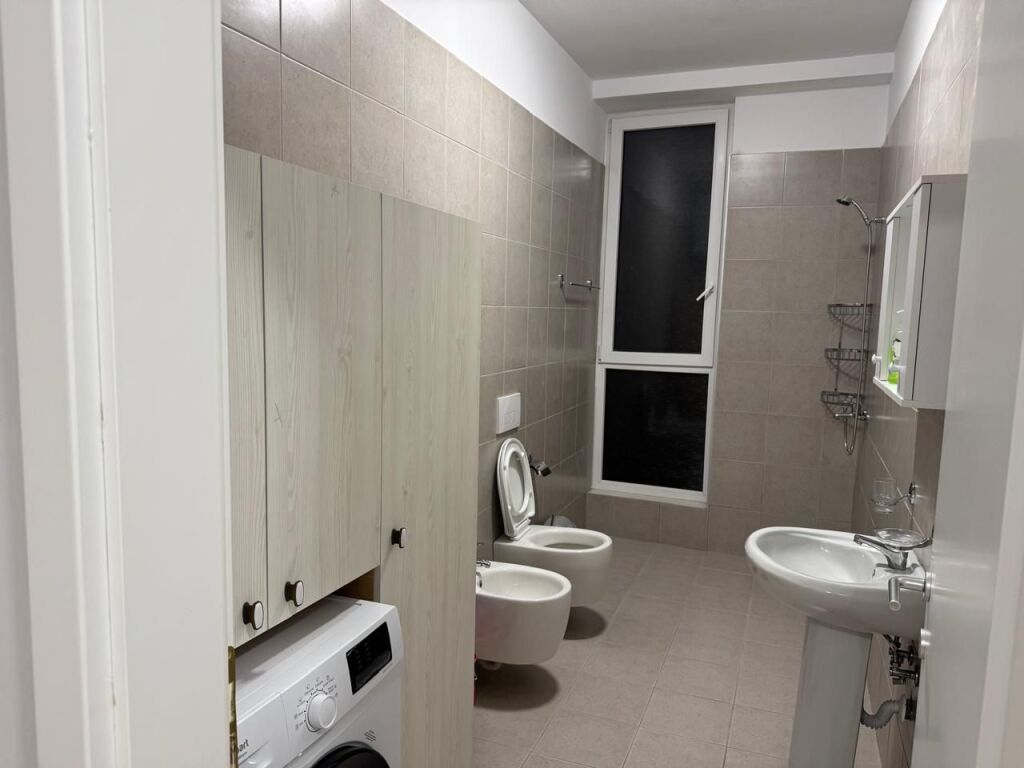 🏢Bulevardi i Ri,Rruga Filip Jano rents apartment 2+1+2+2 parking spots, furnished.80,000Leke