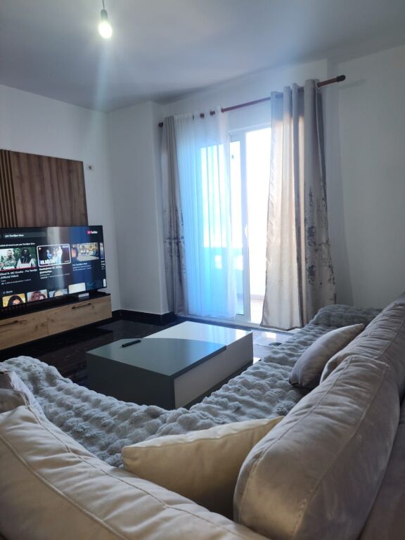 JEPET ME QERA APARTAMENT  NË KODER KAMEZ