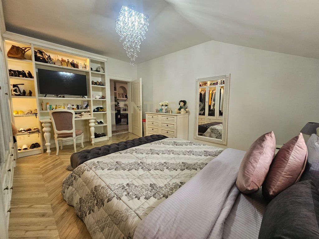 2+1 apartment for sale near Deshmoret E Lirise School, Blloku