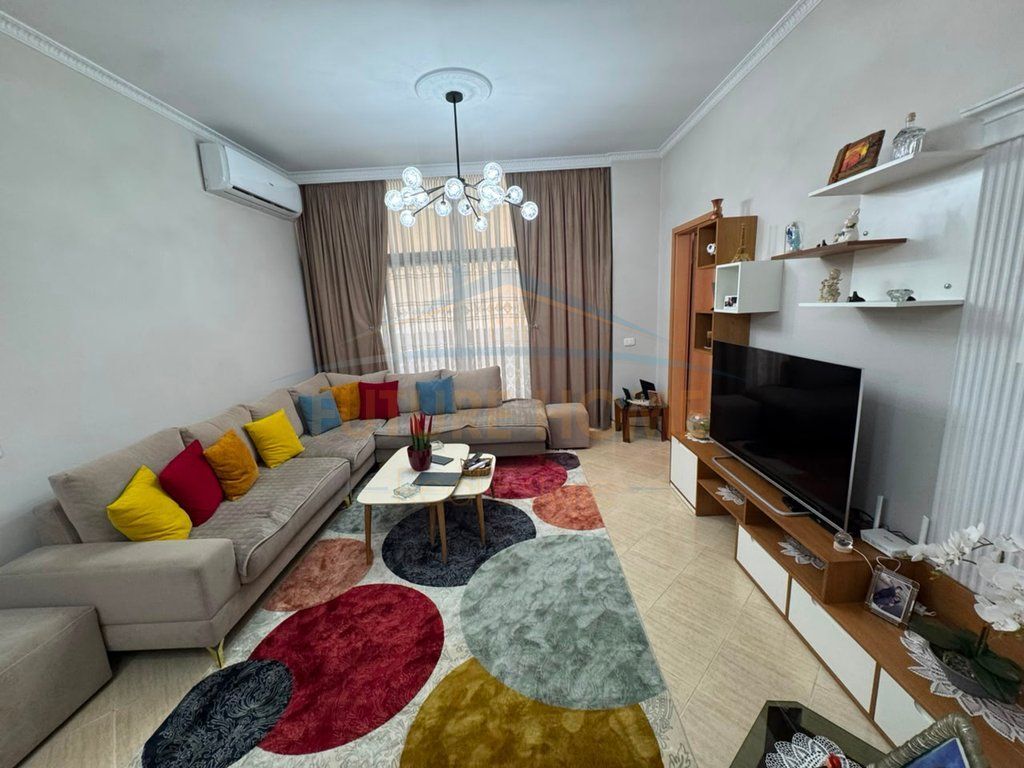 For sale, Apartment 3+1+2, Kavaja Street, Tirana