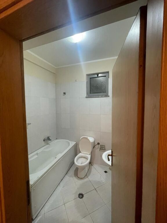 Appartamento 2+1+2 + Balcone in affitto – Via Teodor Keko, Astir !
