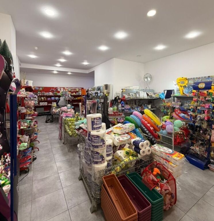 Functional business for sale in Fresk