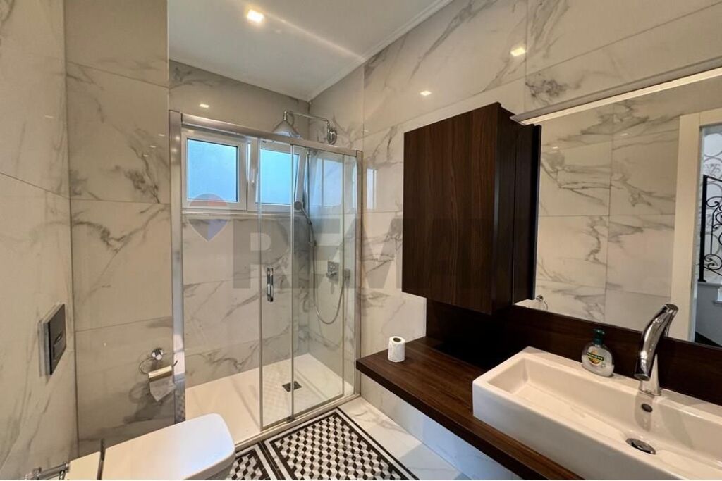 PRIMAVERA VILLA FOR SALE, LALZ BAY!