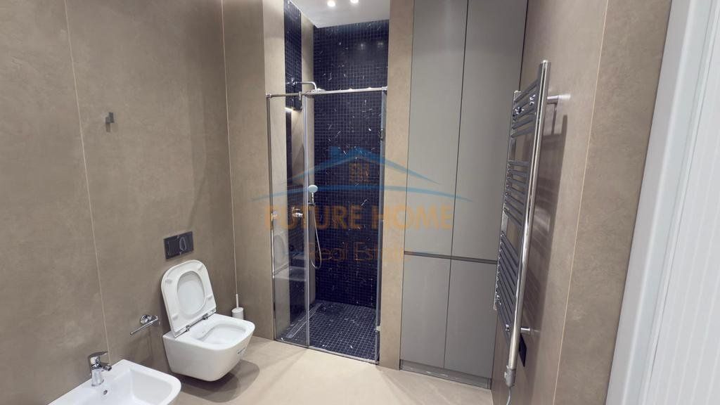 In vendita, Appartamento 1+1, Via Kavaja, Complesso Square21, Tirana.
