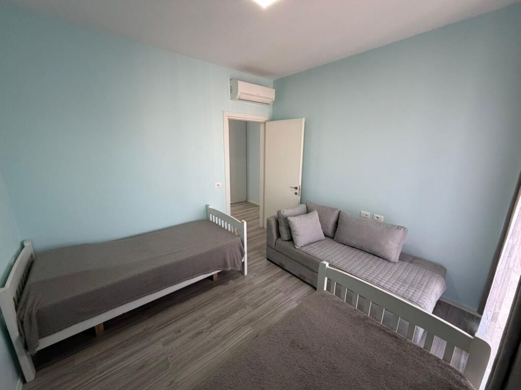 🏡 Jepet me qera apartament 2+1 + 2 tualete📍 Rruga e Dibres, prane Vila Goldi ✨💰 Cmimi: 65.000 leke/muaj