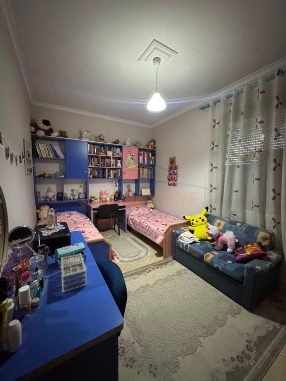 In vendita, Appartamento 3+1+2, Via Kavajës, Tirana