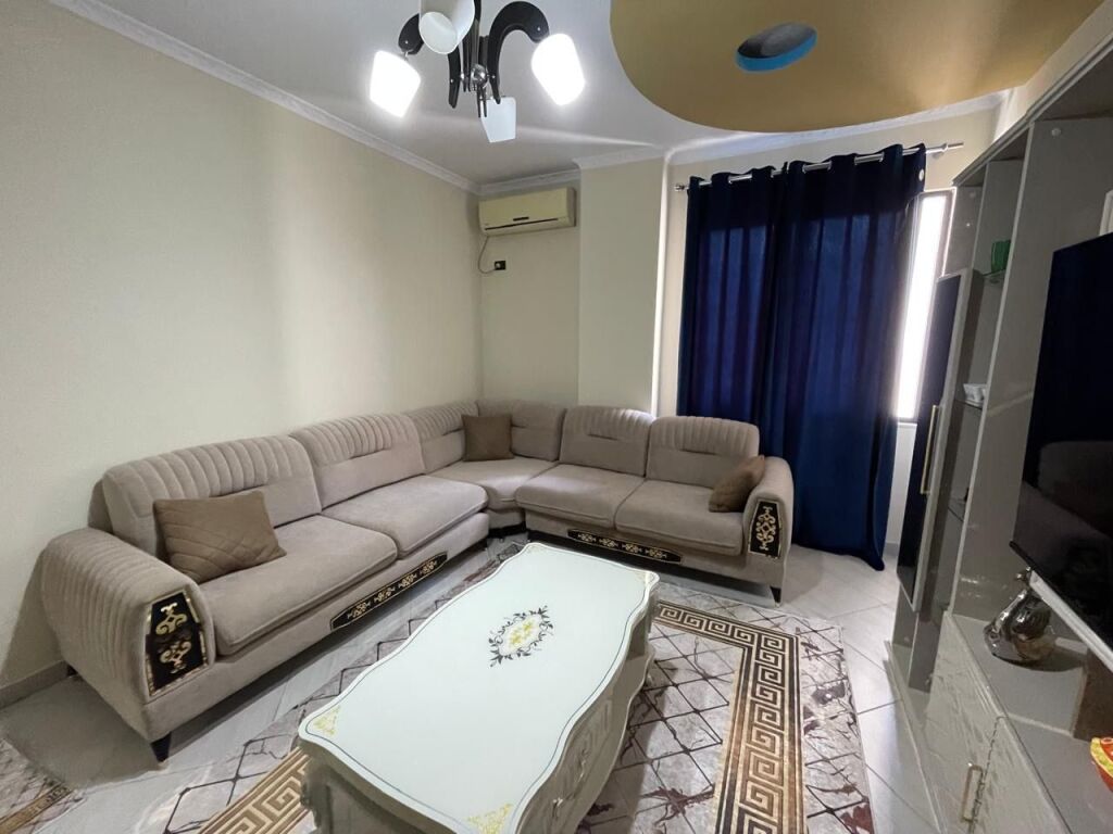 Apartament 2+1 per qera bulevardi migjeni Astir!