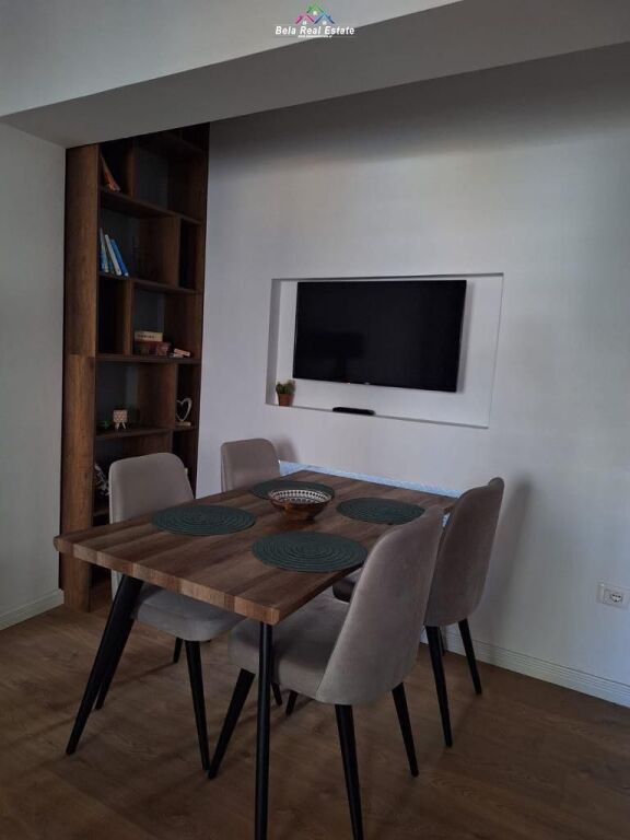 Apartament Me Qera 2+1 Tek Pazari I Ri (ID B221258) Tirane.