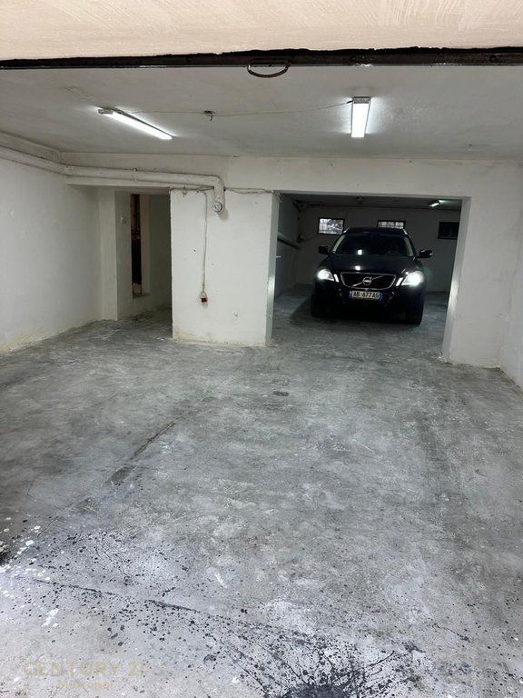 Space for garage for 4 cars or workshop for sale, Opposite Cajupi Gymnasium!