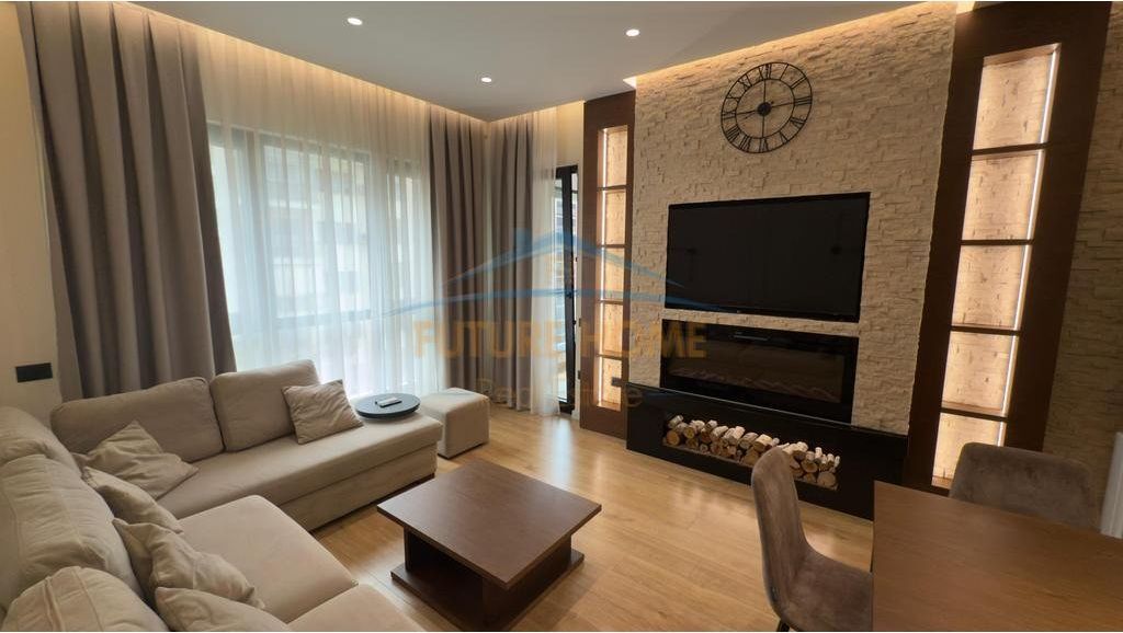 In vendita, Appartamento 1+1, Via Kavaja, Complesso Square21, Tirana.