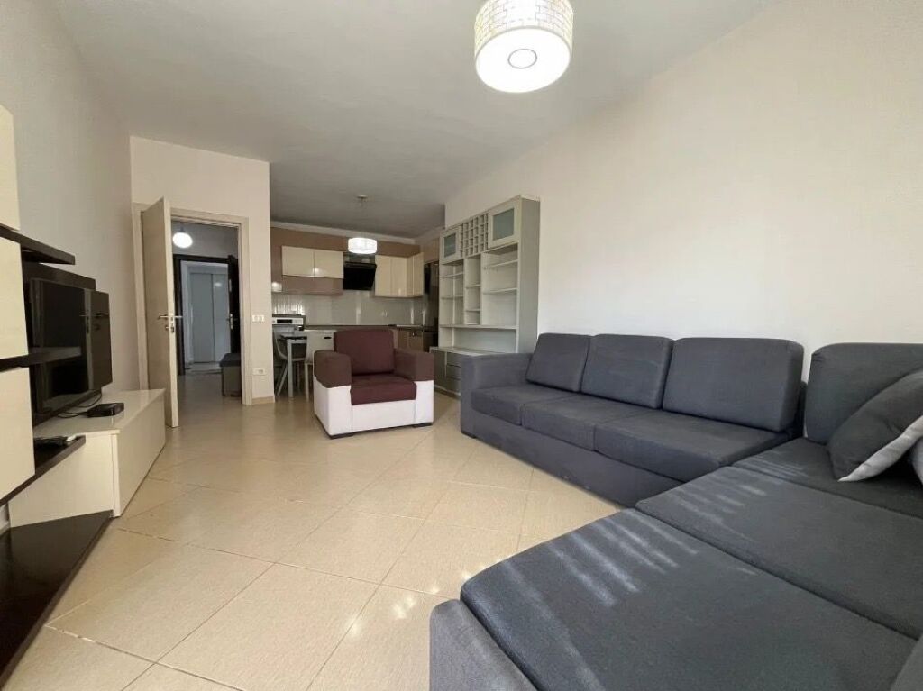 Apartment 2+1+2 for rent in Astir, opposite the Arlis Complex!