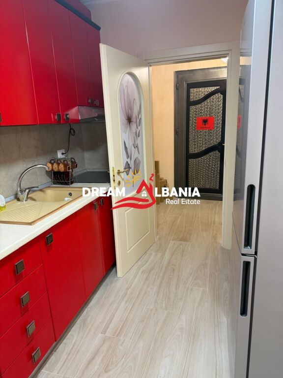 Appartamento 2+1 in vendita su Viale Zogu i Pare (ID 41212252 )