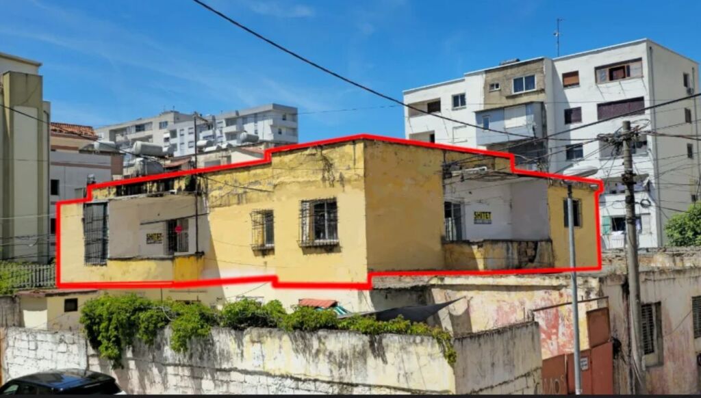 Durres Museum, selling private house with garage and garden