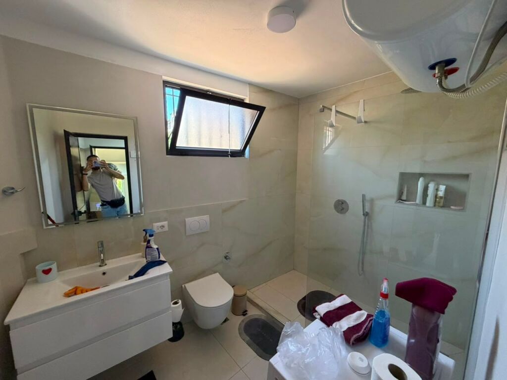 📣 QERA SUPER Apartament 1+1 📍 Prane Shkolles Se "Kuqe" 🛣️ Rruga "Qemal Stafa" ✨
