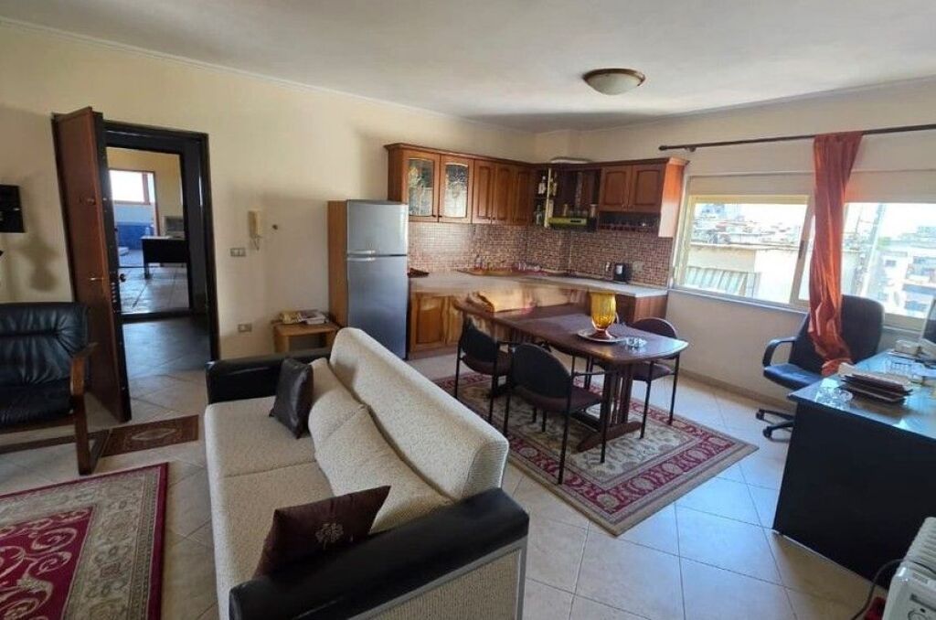 Apartment 2+1 for rent in Xhamllik