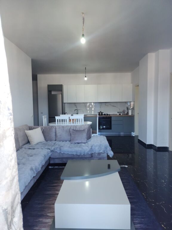 JEPET ME QERA APARTAMENT  NË KODER KAMEZ