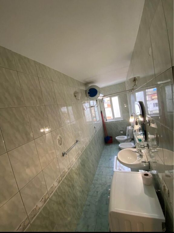 Rent | Apartament 2 + 1 | Prokuroria e Rrethit Gjyqësor Tiranë | 550 €/month