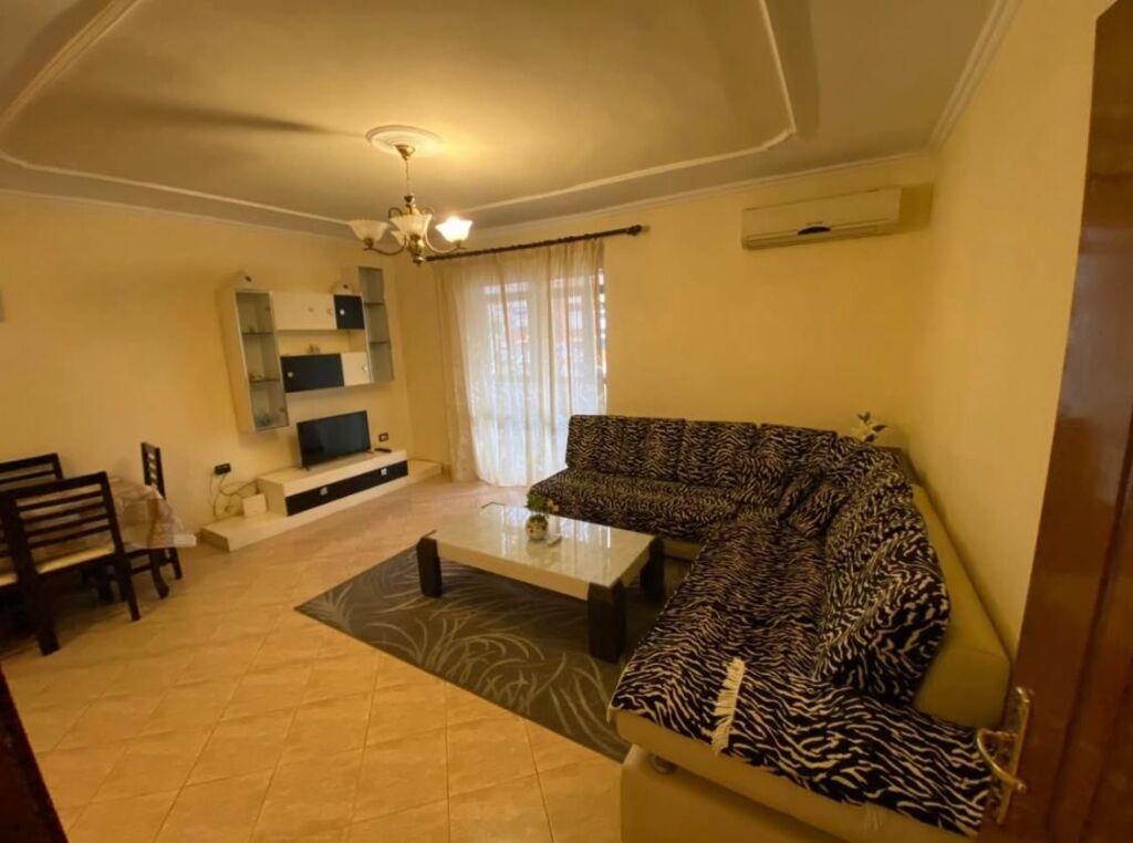 Rent | Apartament 2 + 1 | Prokuroria e Rrethit Gjyqësor Tiranë | 550 €/month