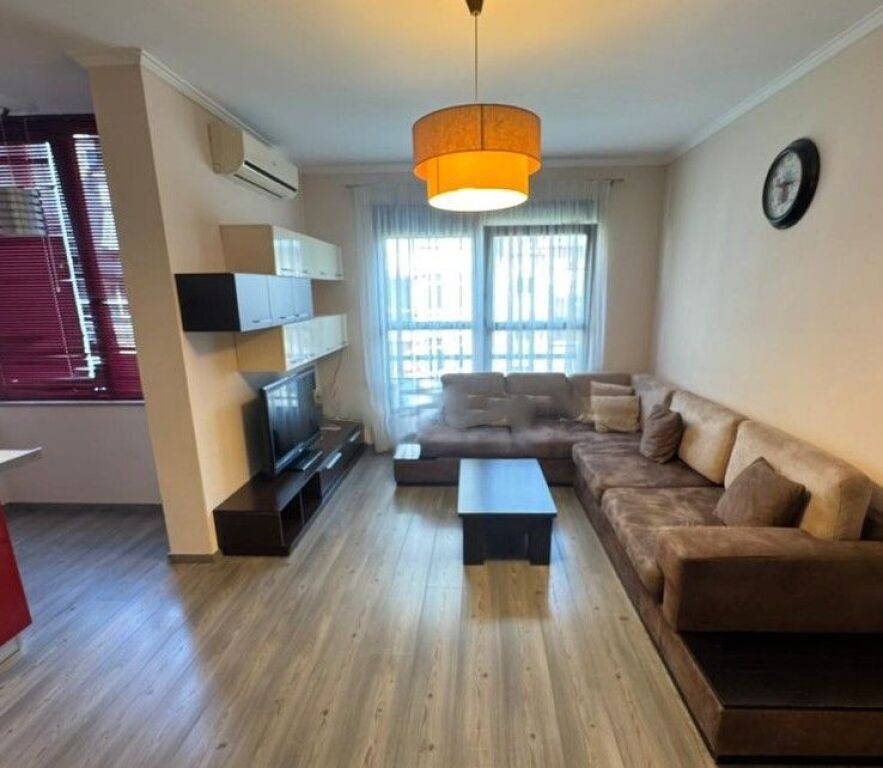 Affittasi Appartamento 2+1+2 in Via dei Kosovari