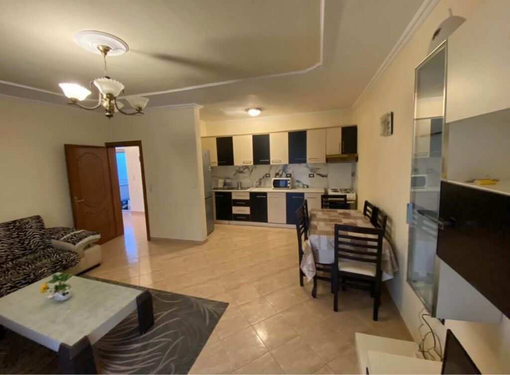 Rent | Apartament 2 + 1 | Prokuroria e Rrethit Gjyqësor Tiranë | 550 €/month