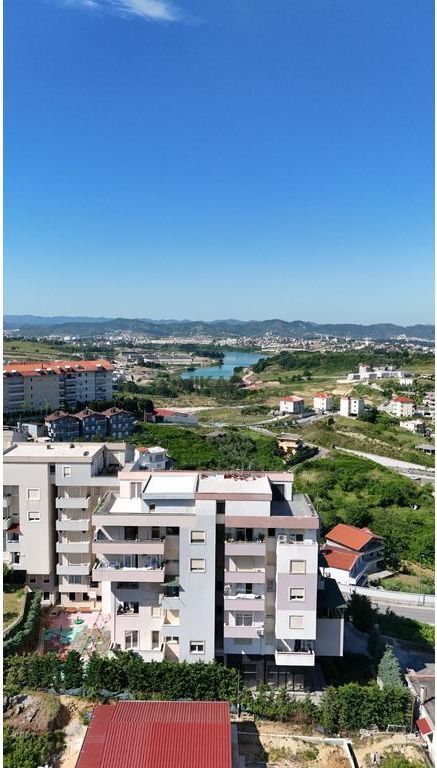 Shitet Apartament 1+1 me Pamje nga Liqeni i Farkes!, Albania
