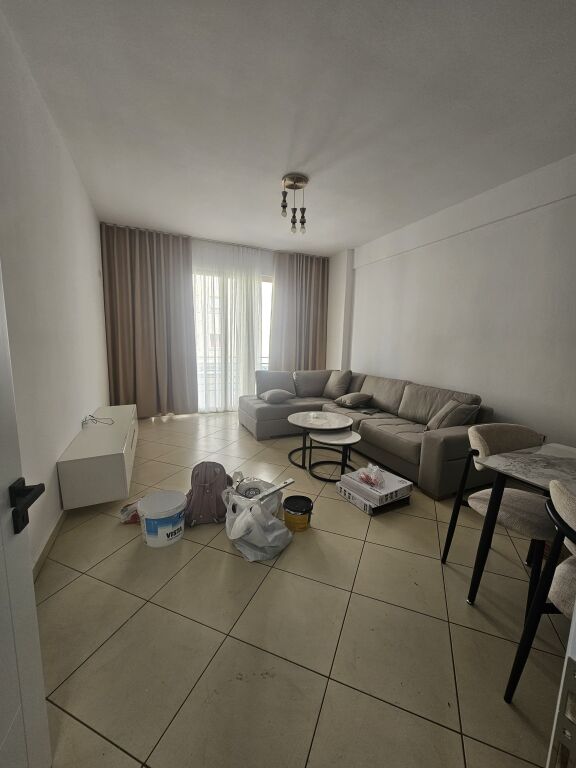 1+1 for rent 450 euros, near the big ring