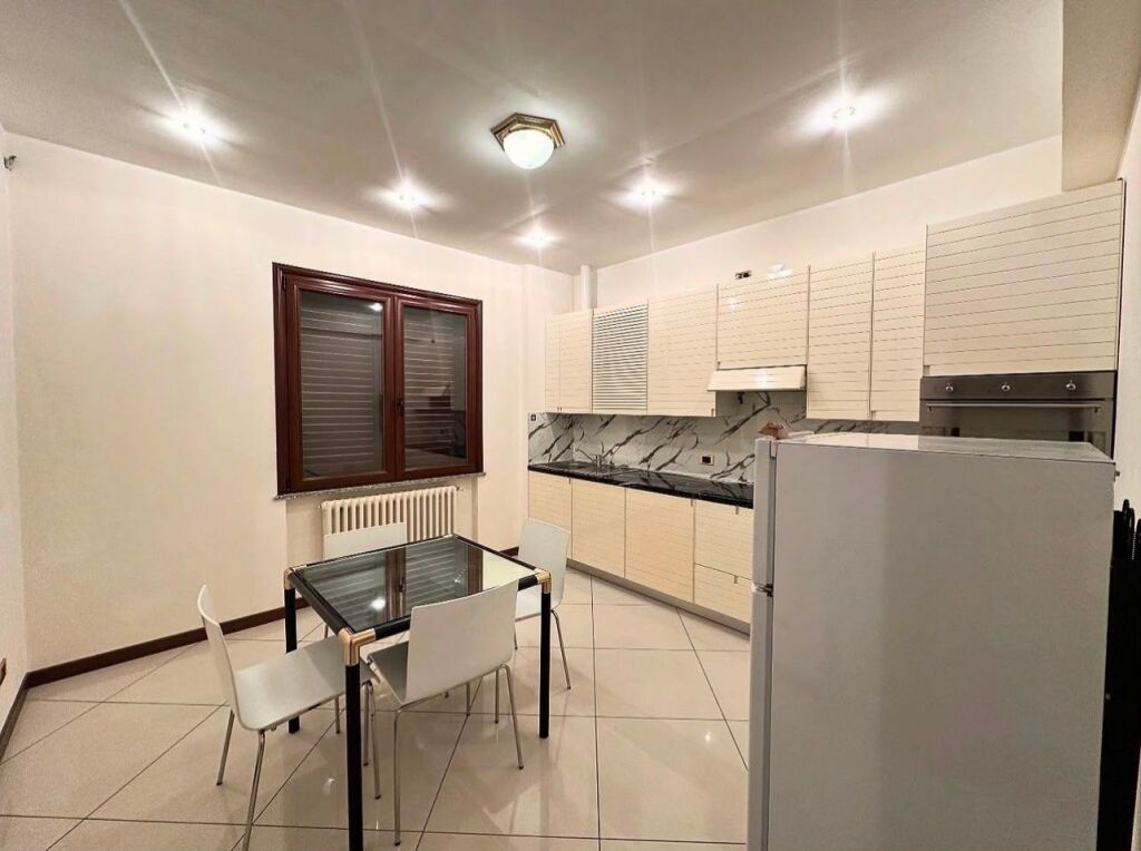 Appartamento 1+1 in affitto a Kinostudio.