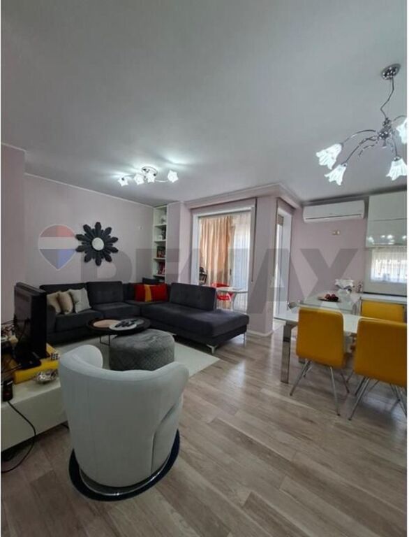 Apartment - For Sale - Kristal Center, Tirana(ID: 530571005-120)