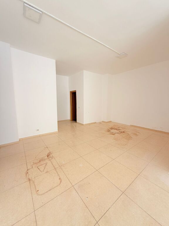BUSINESS PREMISES FOR RENT NEAR THE POLYCLINIC, DURRES