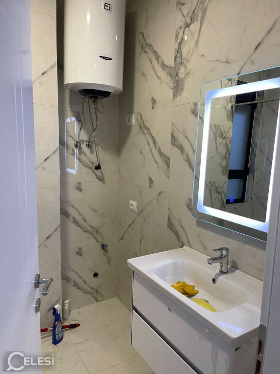Astir apartament me qera 1+1